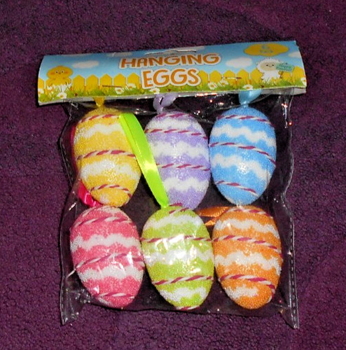 Pack coloured hanging - of,